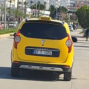 Antalya Taksi Trafikte Tehlikeli Sollama Ve Rahatsızlık