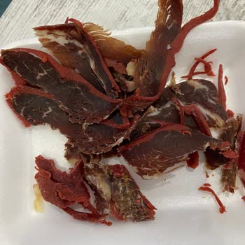 Çelikkayalar Market Çelikkayalar Selçuklu AVM Market Üste İyisini Alta Bayatları Gizlemiş!