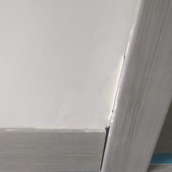 Esenler Belediyesi 4 Aydır Aidat Aldığı TOKİ Evlerine Eksiklerini...