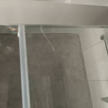 Esenler Belediyesi 4 Aydır Aidat Aldığı TOKİ Evlerine Eksiklerini...