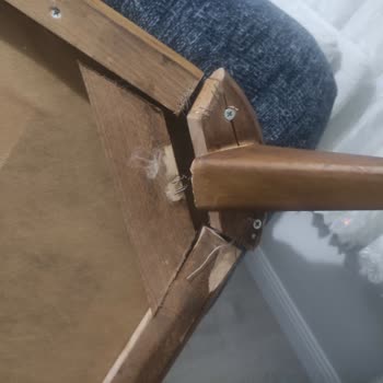 Taşpınar Alışveriş Merkezleri Hasarlı Kırık Darbeli Ürünler
