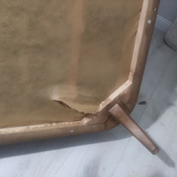 Taşpınar Alışveriş Merkezleri Hasarlı Kırık Darbeli Ürünler