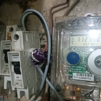 Bahtsız Ve Bantsız CLK Boğaziçi