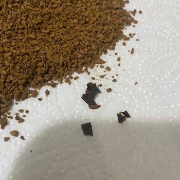Nescafe Gold Kahvenin İçinden Çıkan Malzeme
