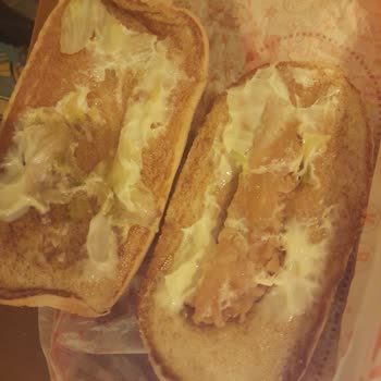 Popeyes Sends People Chickenburgers With No Chicken