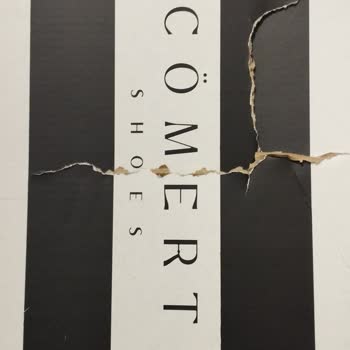 Cömert Ayakkabı (comertshoes.com) Defolu Ürün Hasarlı Kutu İlgisiz Satıcı