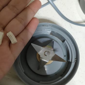 Sinbo Smoothie Blender Akıtma Yapıyor