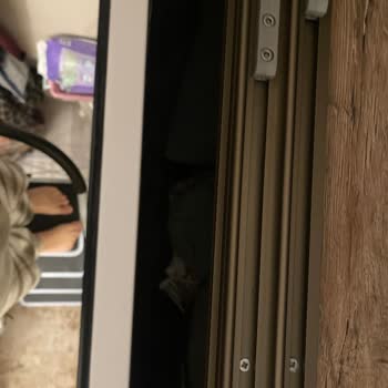 Enza Home Enza Luce Sürgülü Kapak Gardırobun Kapağının Sürekli Çıkması
