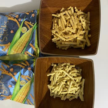 Patiswiss Pakete 1 Yemek Kaşığı Cips Koymuş Oda Bozuk.