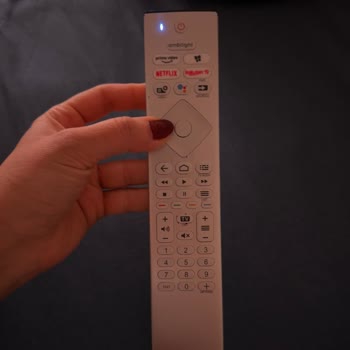 Philips TV Kumanda Mavi Işık Yön Tuşları