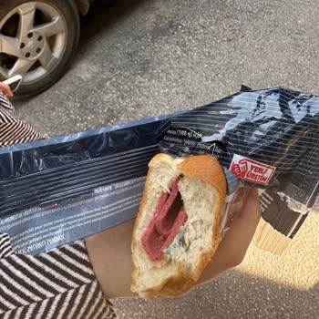 BİM Bozuk Küflü Sandviç
