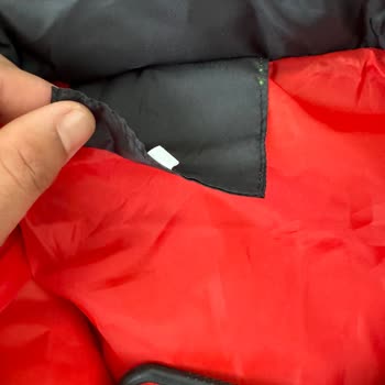 Lacester (lacester.com) Farklı Mont Gönderiyor