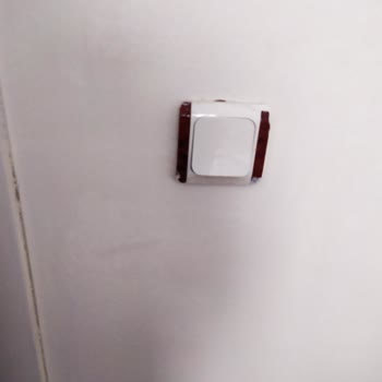 Marshall Boya Kalitesizliği Her Taraf Siyah Halka Lekeler