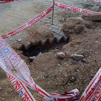 İZSU Tarafından Kapatılamayan Çukur