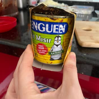 Migros'un Kokmuş Bozulmuş Kurtlu Konserve Mısır Göndermesi