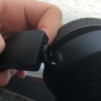 JBL T450 Darbe Almadığı Halde Kırıldı!