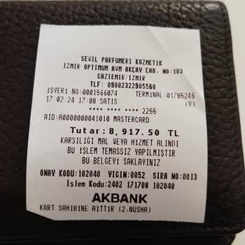 Sevil Parfümeri Hediye Eksikliği Ve Hizmette Sıkıntı