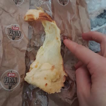 BİM'den Alınan Kruvasan