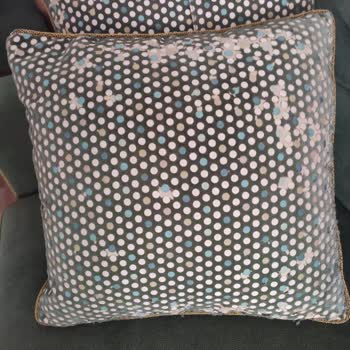 Yıldız Mobilya (Bursa) Minder Kılıfı Dökülmesi