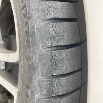 Petlas Lastik Lastikten Memnun Değilim