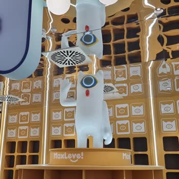 Max Level Aile ve Çocuk Oyun Eğlence Merkezi Max Level Tek Göz İşaretleri