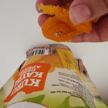 Simbat Kuru Kayısı İçerisinden Taş Vb. Madde Çıkması