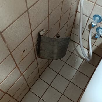 Ümit Travel Ve Pis Ve Kokulu Oteller