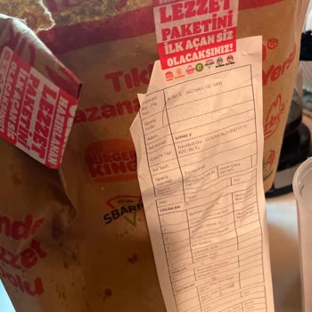 Arby's Acıbadem Şubesi Siparişimden Şüpheliyim! Hizmet Çok Kötü!