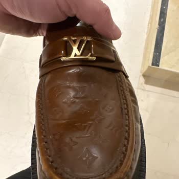 Louis Vuitton Ürünün Arkasında Durmuyor