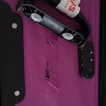 Esadaş Turizm Erzurum Bursa Arası Yolculukta Valizimi Kırdı