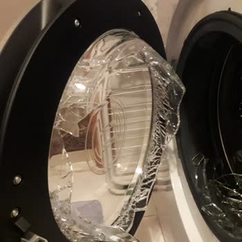 Bosch Çamaşır Makinesi İç Cam Patladı