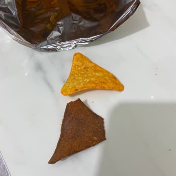 Doritos İçerisinden Çıkan Bilinmez Cisim
