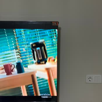 TCL Televizyon TCL 58P633 Işık Süzmesi