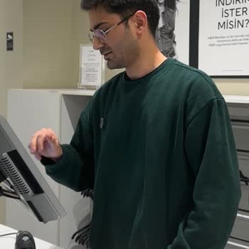 H&M Kasiyerin Kötü Davranışı Ve İşlem Yapmaması