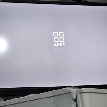 Axen 32 LED TV Hiçbir Uygulamaya Giriş Yapmıyor.