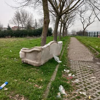 Osmangazi Belediyesi Hamitler Mahallesi Çevrede Çöp Yığıntıları❗️