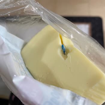 İçim Kaşar Peyniri İçinden Çıkan Yabancı Madde