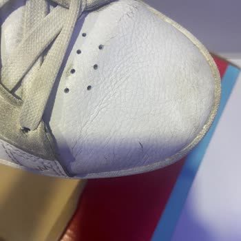 Sneaker Loops Mağazasından Alınan Puma Marka Spor Ayakkabı