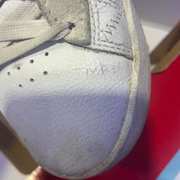 Sneaker Loops Mağazasından Alınan Puma Marka Spor Ayakkabı