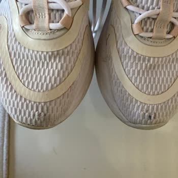 Yalı Spor Adidas Marka Spor Ayakkabısı