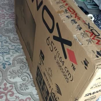 Awox 65 İnç Fabrikasyon Kusurlu TV.