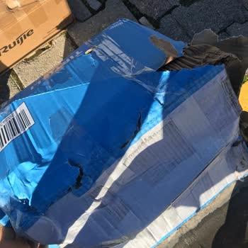 Deveci Nazar Turizm Urfa Nazar Bagaj Ücreti Vermedik Diye Bagajımızı Islatmış