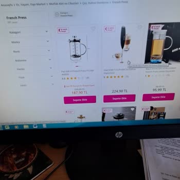 Pazarama Sitesi Olmayan Ürünü Satmaya Çalışıyor. Mağdur Ediyor.