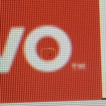 Lenovo Bilgisayar Laptop Ekranında Ölü Piksel