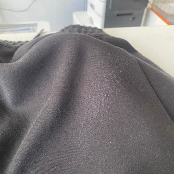 Adidas Eşofman Altı Tüylenme Sorunu