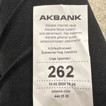 Akbank Körfez Şubesi Yaşanan Yoğunluk