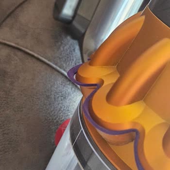 Dyson V15 Lastik Sorunu Ve Yardımcı Olmayan Dyson Teknik Ekibi