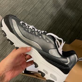 Skechers Giyilmeyen Ürüne İADE/DEĞİŞİM Almıyor