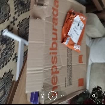 hepsiJET Yırtık Ve Hasarlı Gelen Kargo