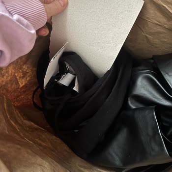 Bershka Ayrı Kargolar, Aynı Kargo Ve Kutu İçerisinde